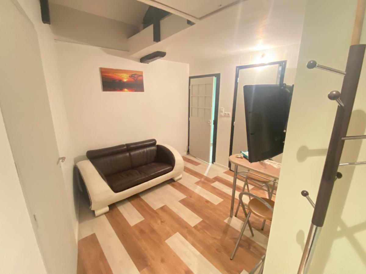 Jolis Studio Meuble Angerville  Luaran gambar